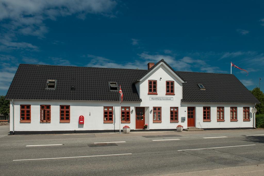 Skjoldbjerg Garnihotel Vorbasse ภายนอก รูปภาพ